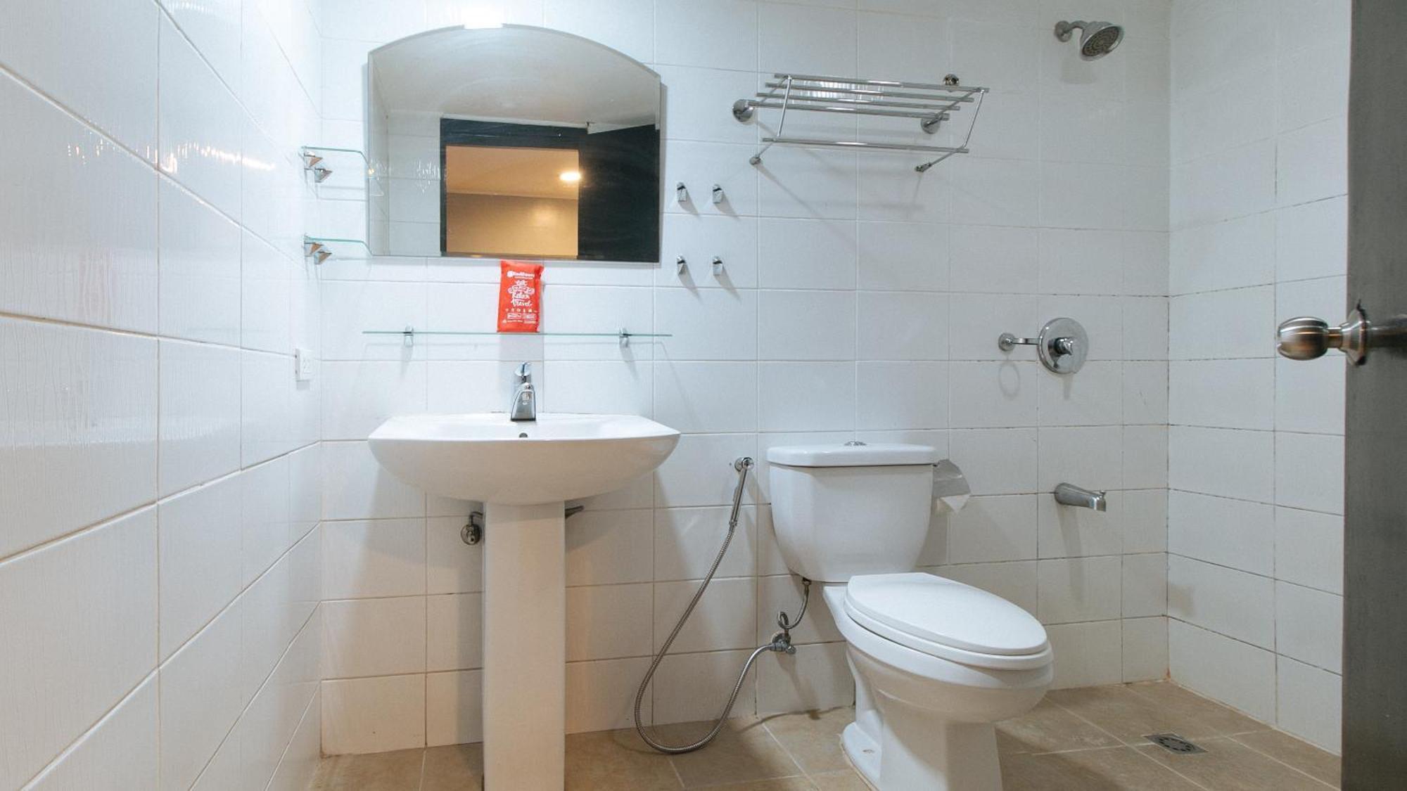 Reddoorz At Dbuilders Rooms Bangkal Makati San Pedro Makati Eksteriør billede