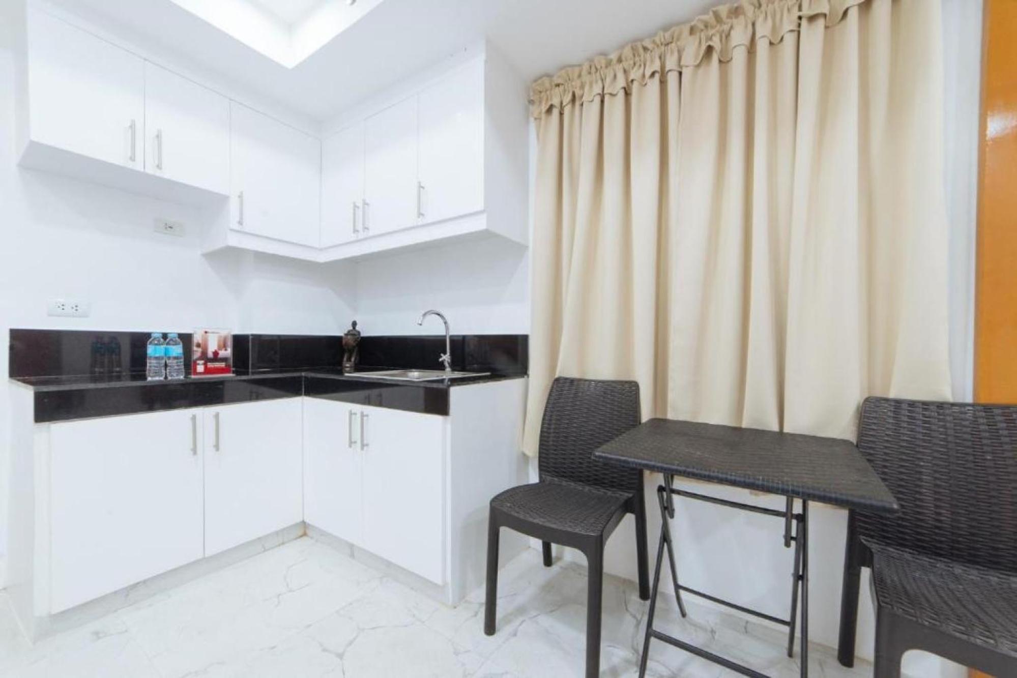 Reddoorz At Dbuilders Rooms Bangkal Makati San Pedro Makati Eksteriør billede
