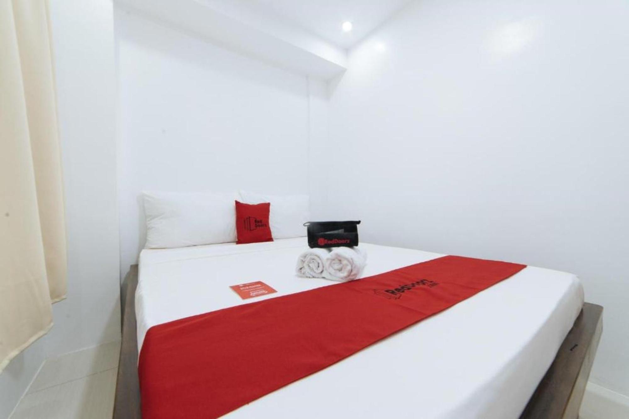 Reddoorz At Dbuilders Rooms Bangkal Makati San Pedro Makati Eksteriør billede
