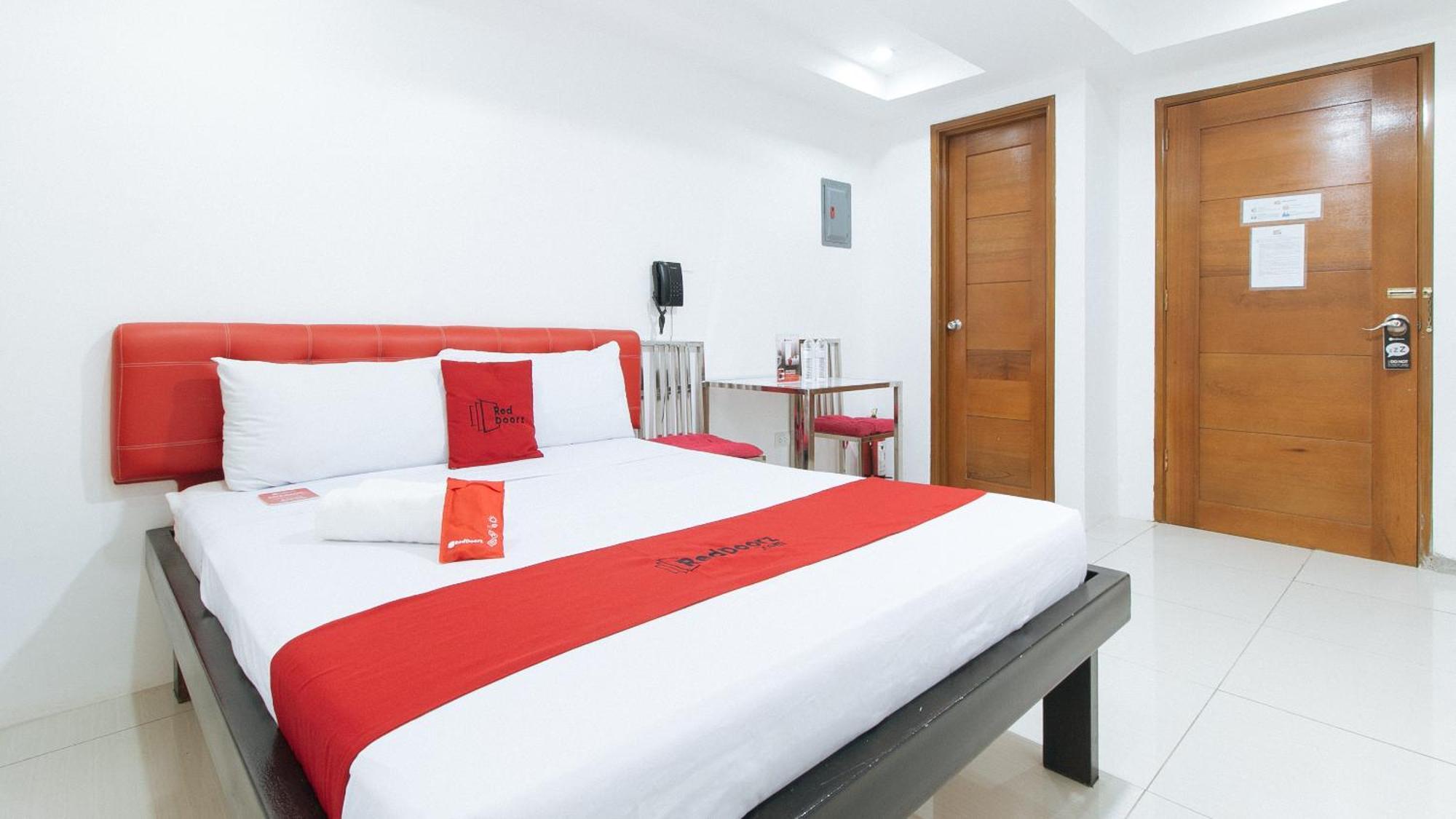 Reddoorz At Dbuilders Rooms Bangkal Makati San Pedro Makati Eksteriør billede