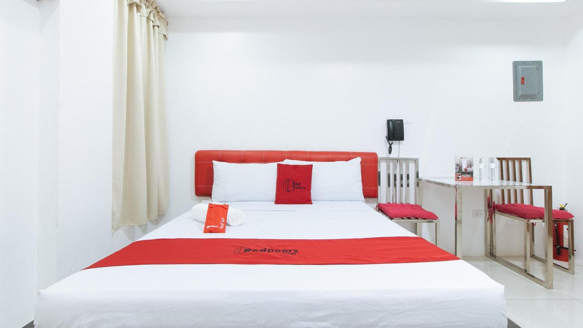 Reddoorz At Dbuilders Rooms Bangkal Makati San Pedro Makati Eksteriør billede