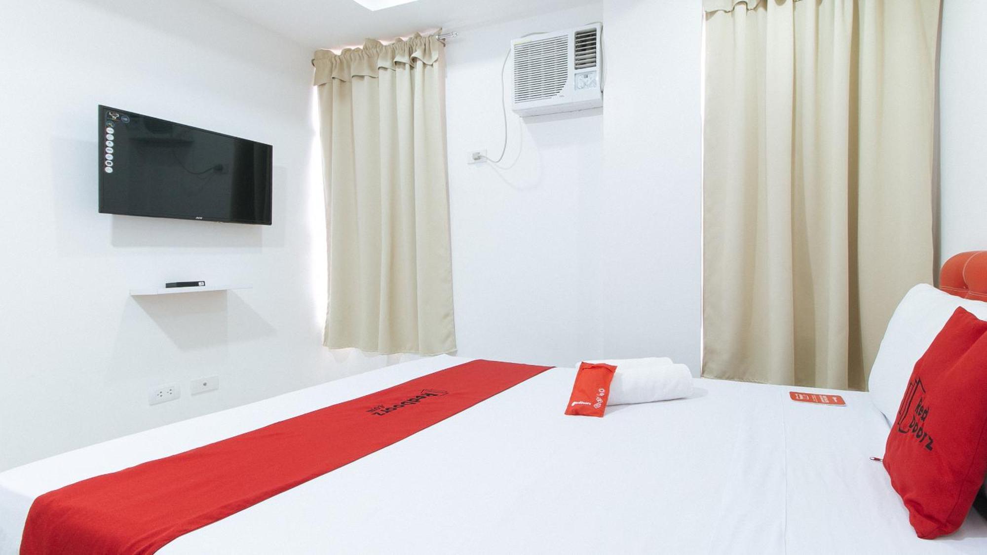 Reddoorz At Dbuilders Rooms Bangkal Makati San Pedro Makati Eksteriør billede